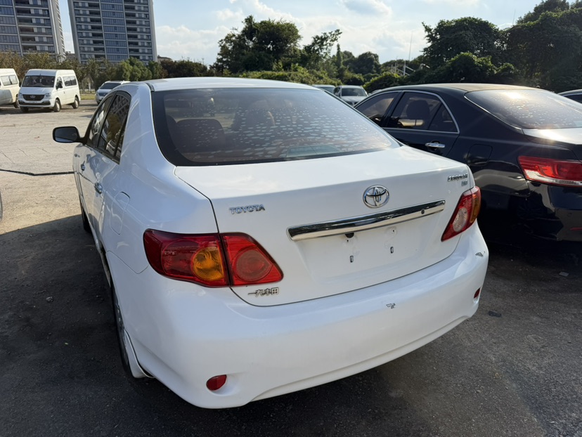 Toyota Corolla 2010 immagine di auto #5
