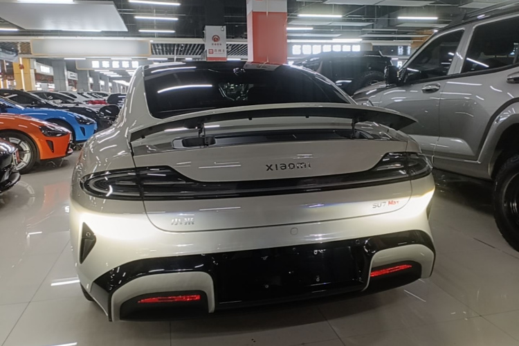 MI SU7 2025 car image #6