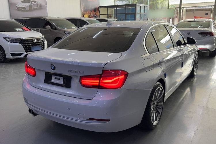BMW 3 Series 2019 #7 BMW 3 Series 2019 car image #7