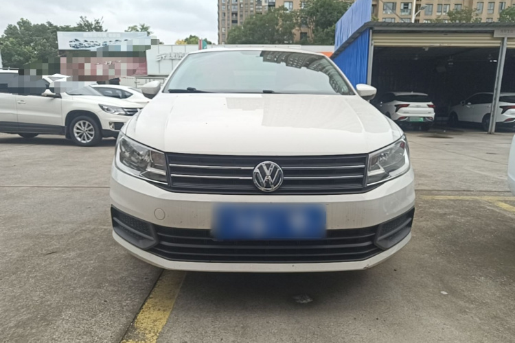 Volkswagen Santana 2018 car image #3