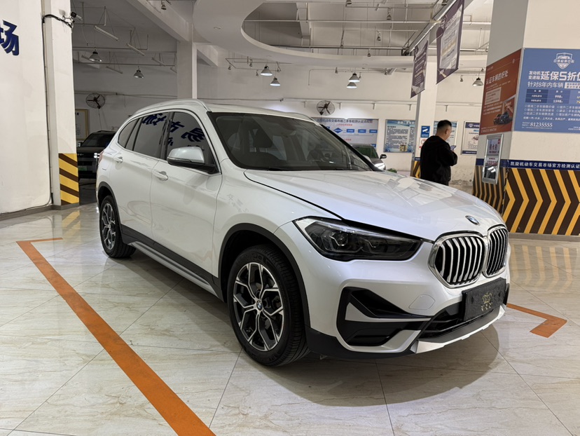 BMW X1 2023 #3 BMW X1 2023 صورة سيارة #3