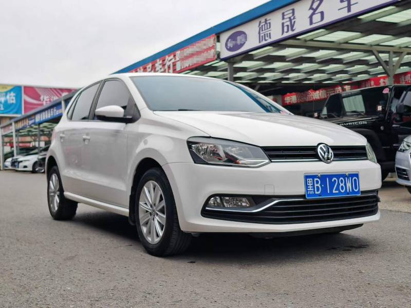 Volkswagen Polo 2016 car image #3