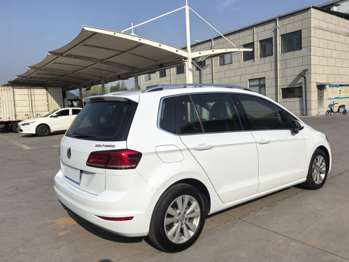 Volkswagen Golf Sportsvan 2017 #3 Volkswagen Golf Sportsvan 2017 car image #3