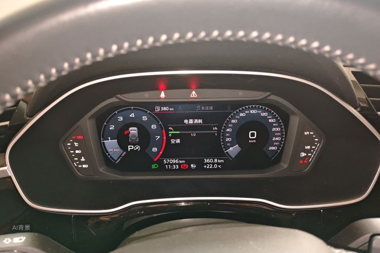 Audi Q3 2021 car image #13
