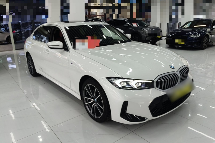 BMW 3 Series 2024 #4 BMW 3 Series 2024 car image #4
