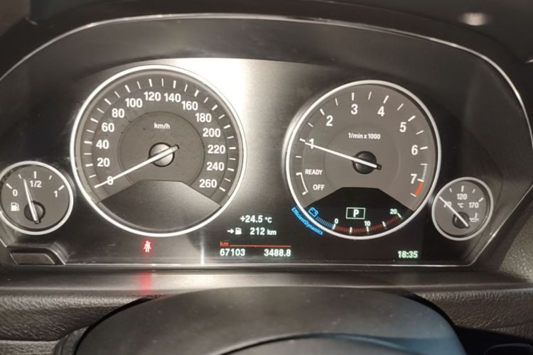 BMW 3 Series GT 2019 car image #12