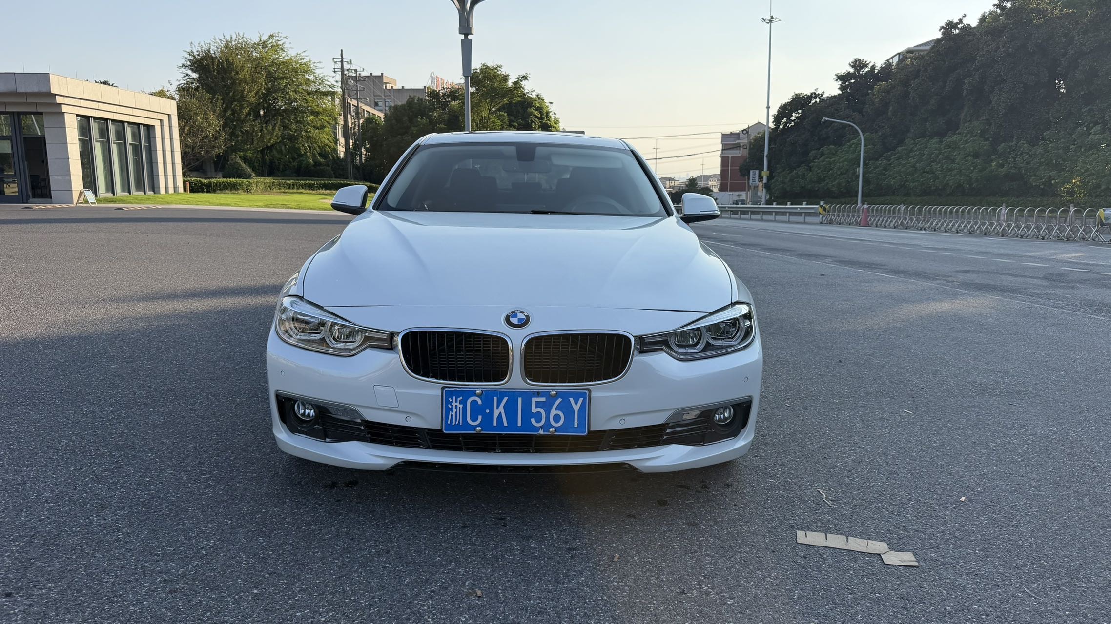 BMW 3 Series 2019 #2 BMW 3 Series 2019 car image #2