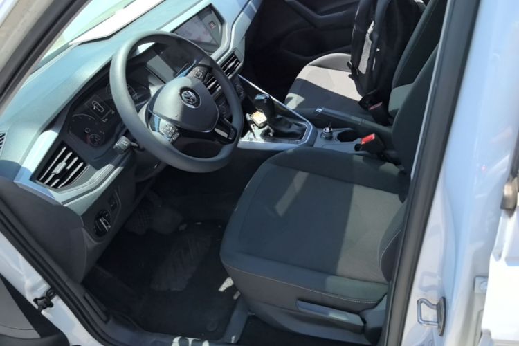 Volkswagen Polo 2020 car image #19