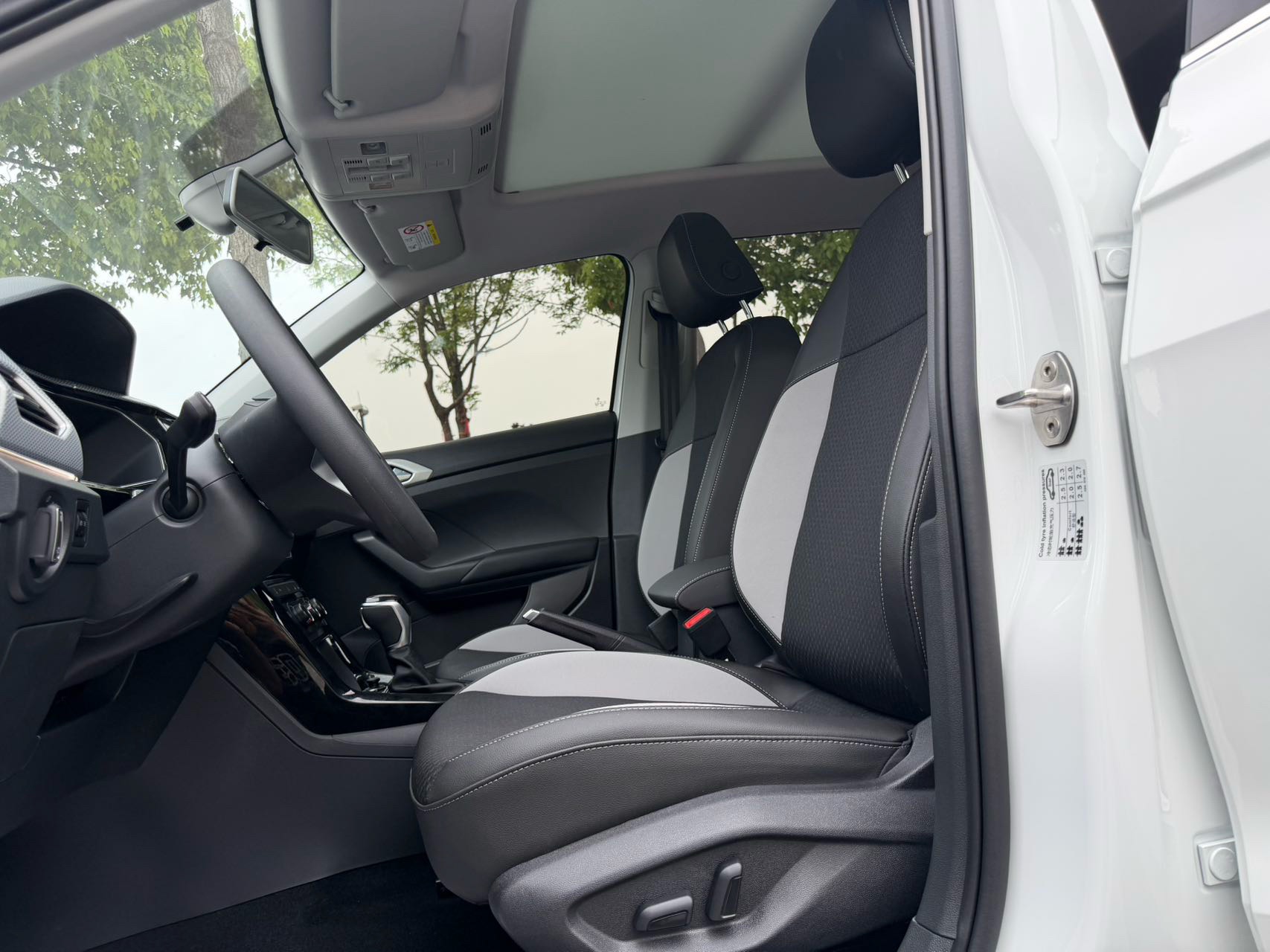 Volkswagen Tacqua 2022 car image #8