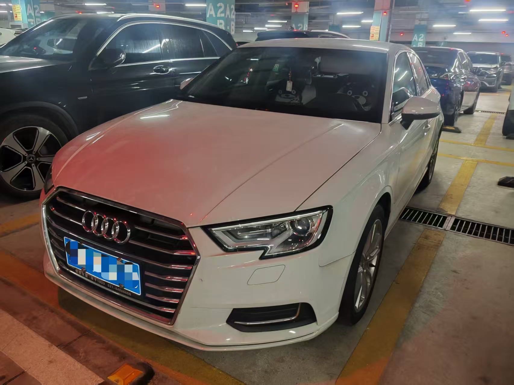 Audi A3 2018 car image #2