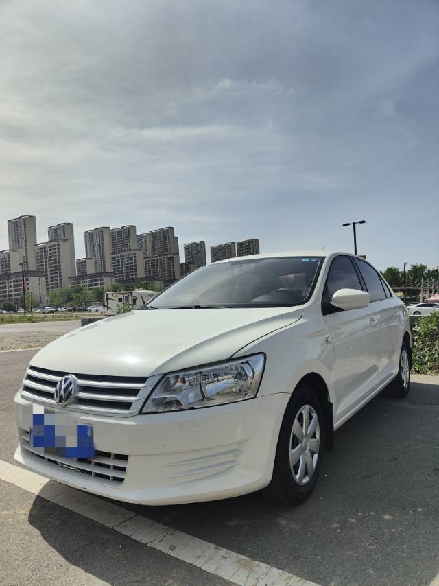 Volkswagen Santana 2017 car image 