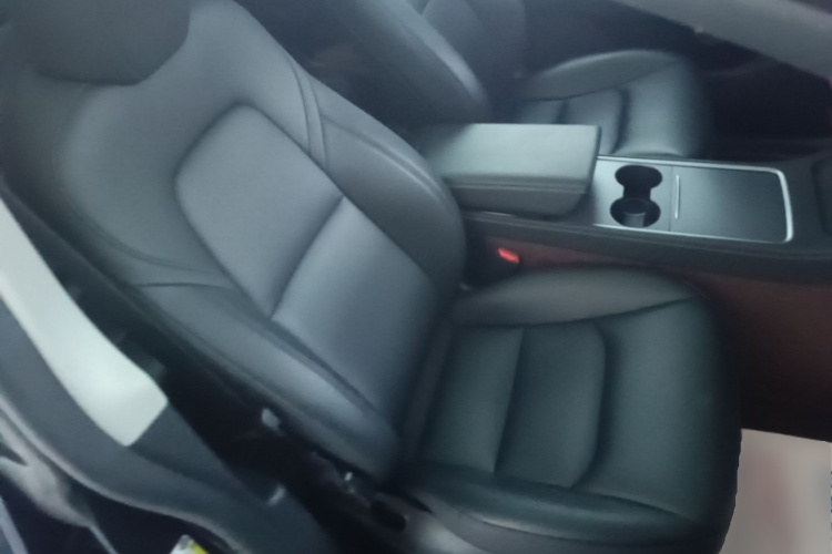 Tesla Model Y 2024 #24 Tesla Model Y 2024 car image #24