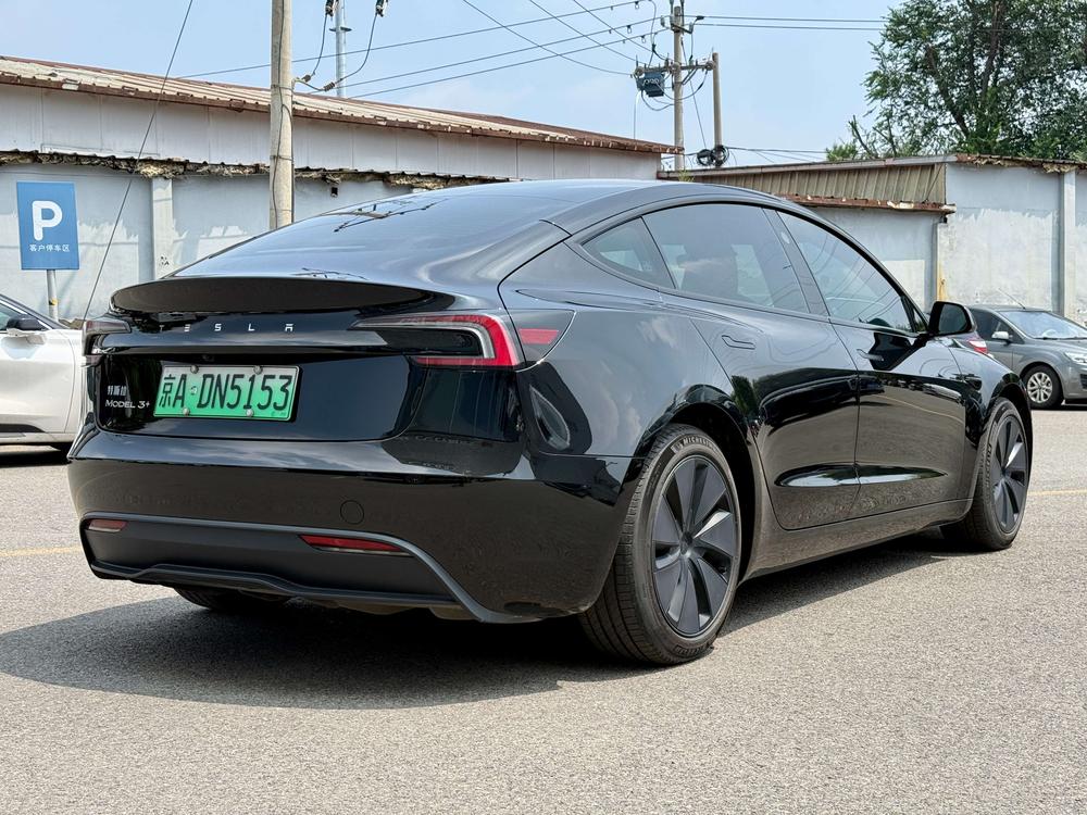 Tesla Model 3 2023 #5 Tesla Model 3 2023 car image #5