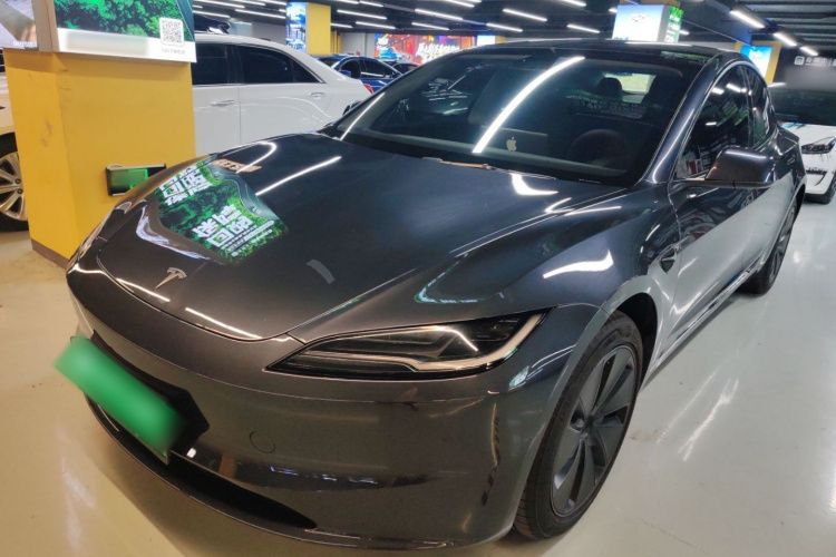 Tesla Model 3 2025 #2 Tesla Model 3 2025 car image #2