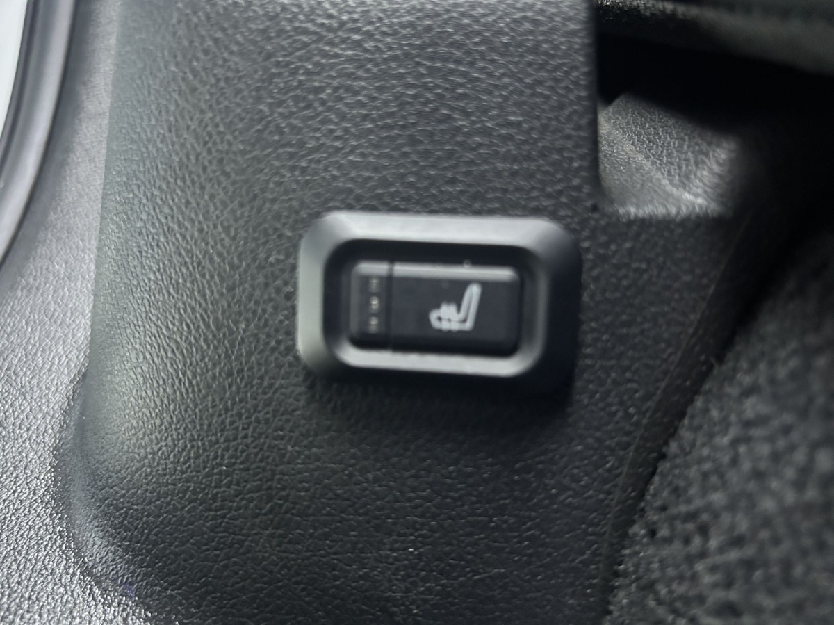 Audi Q3 2022 immagine di auto #13