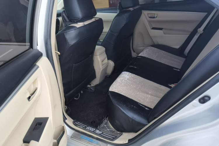 Toyota Corolla 2015 car image #17