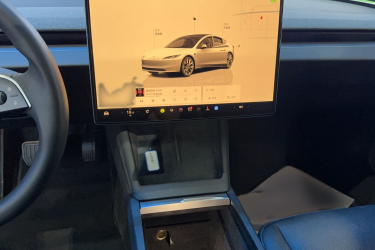 Tesla Model 3 2024 #13 Tesla Model 3 2024 car image #13