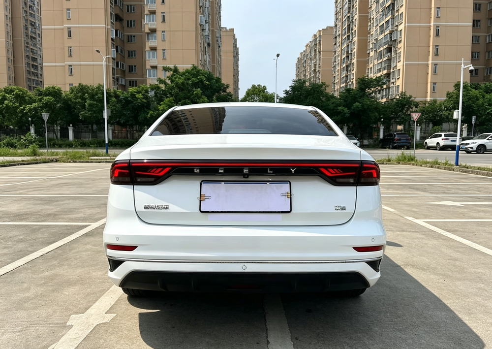 GEELY Emgrand 2022 car image #5