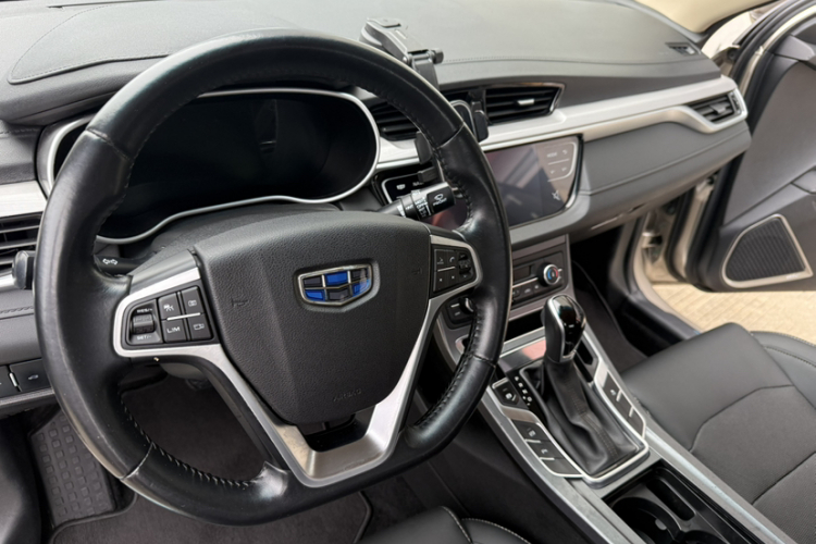 GEELY Emgrand 2018 #10 GEELY Emgrand 2018 immagine di auto #10