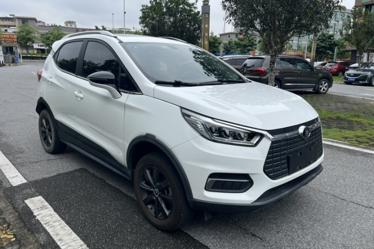 BYD Yuan New Energy 2019 immagine di auto #4