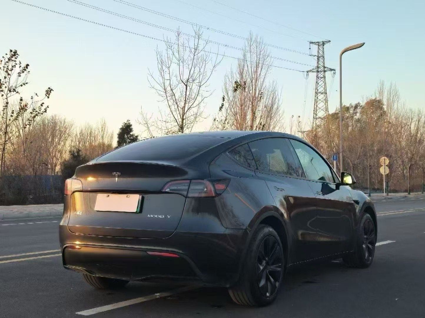 Tesla Model Y 2024 #9 Tesla Model Y 2024 image de voiture #9