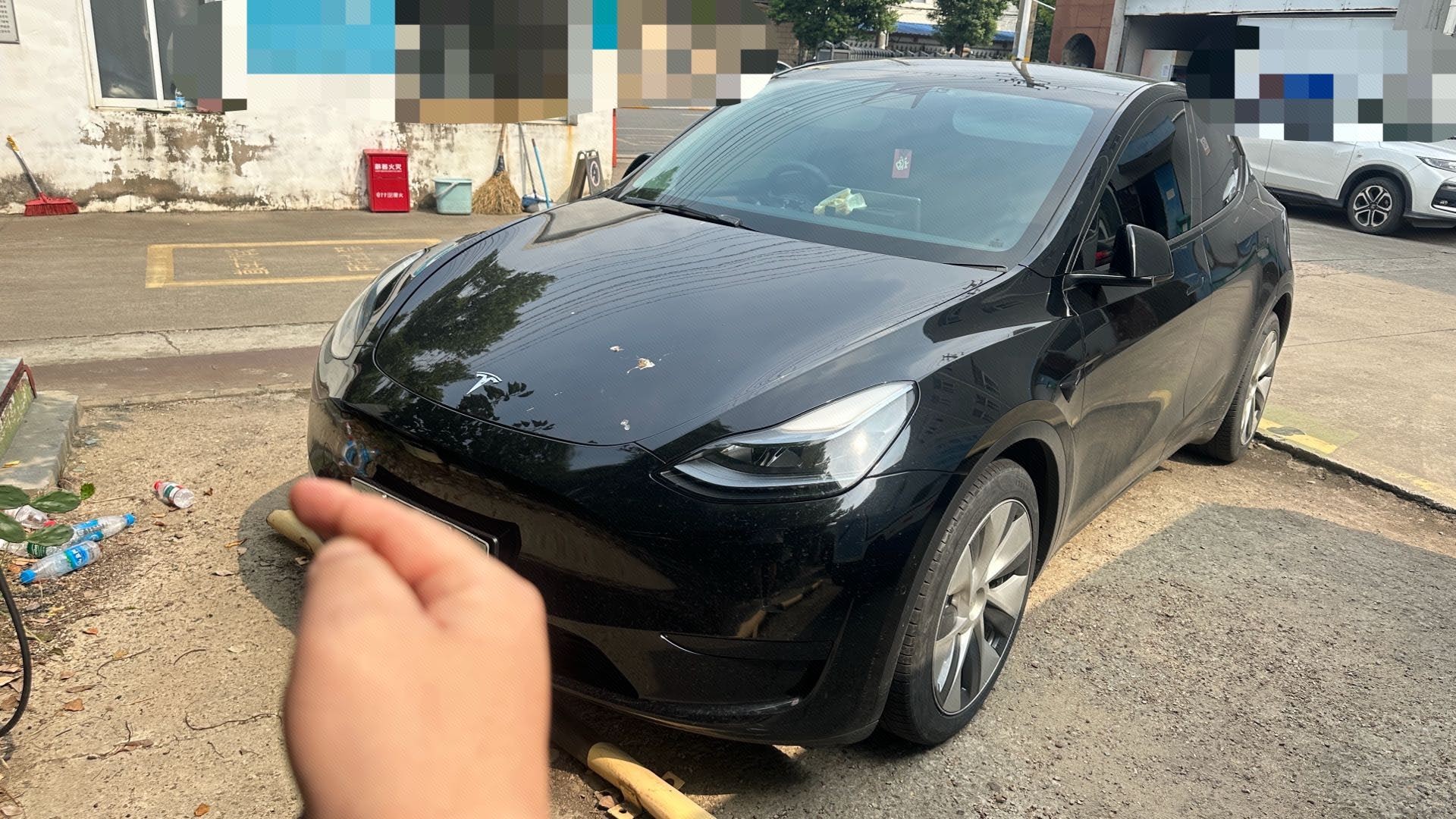 Tesla Model Y 2022 Tesla Model Y 2022 car image