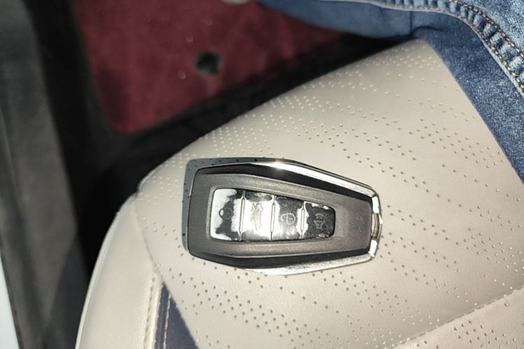 GEELY Emgrand 2023 #9 GEELY Emgrand 2023 car image #9
