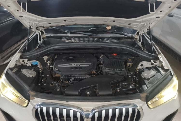 BMW X1 2019 #22 BMW X1 2019 صورة سيارة #22