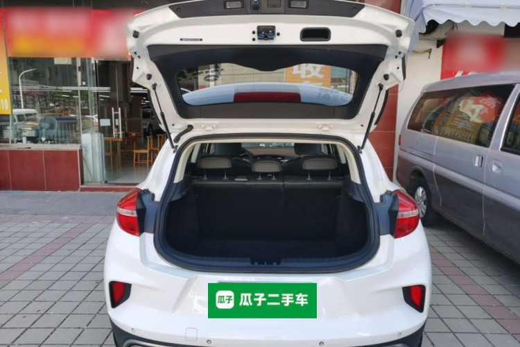 GEELY Emgrand GS 2019 صورة سيارة #19