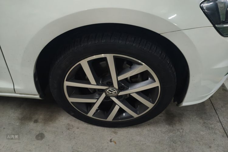 Volkswagen Golf 2020 car image #9