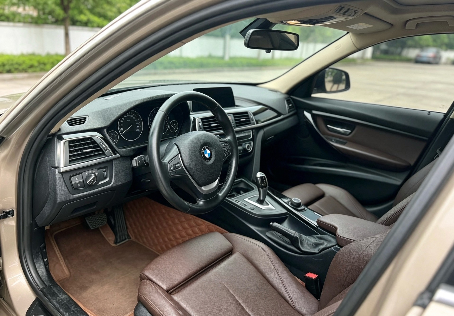 BMW 3 Series 2017 #5 BMW 3 Series 2017 car image #5