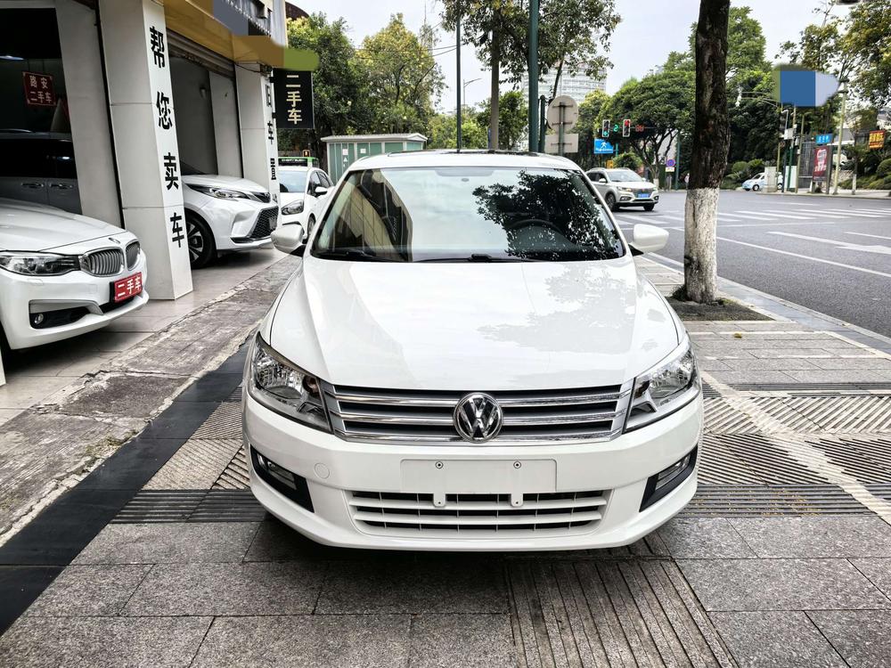 Volkswagen Santana 2014 car image #2