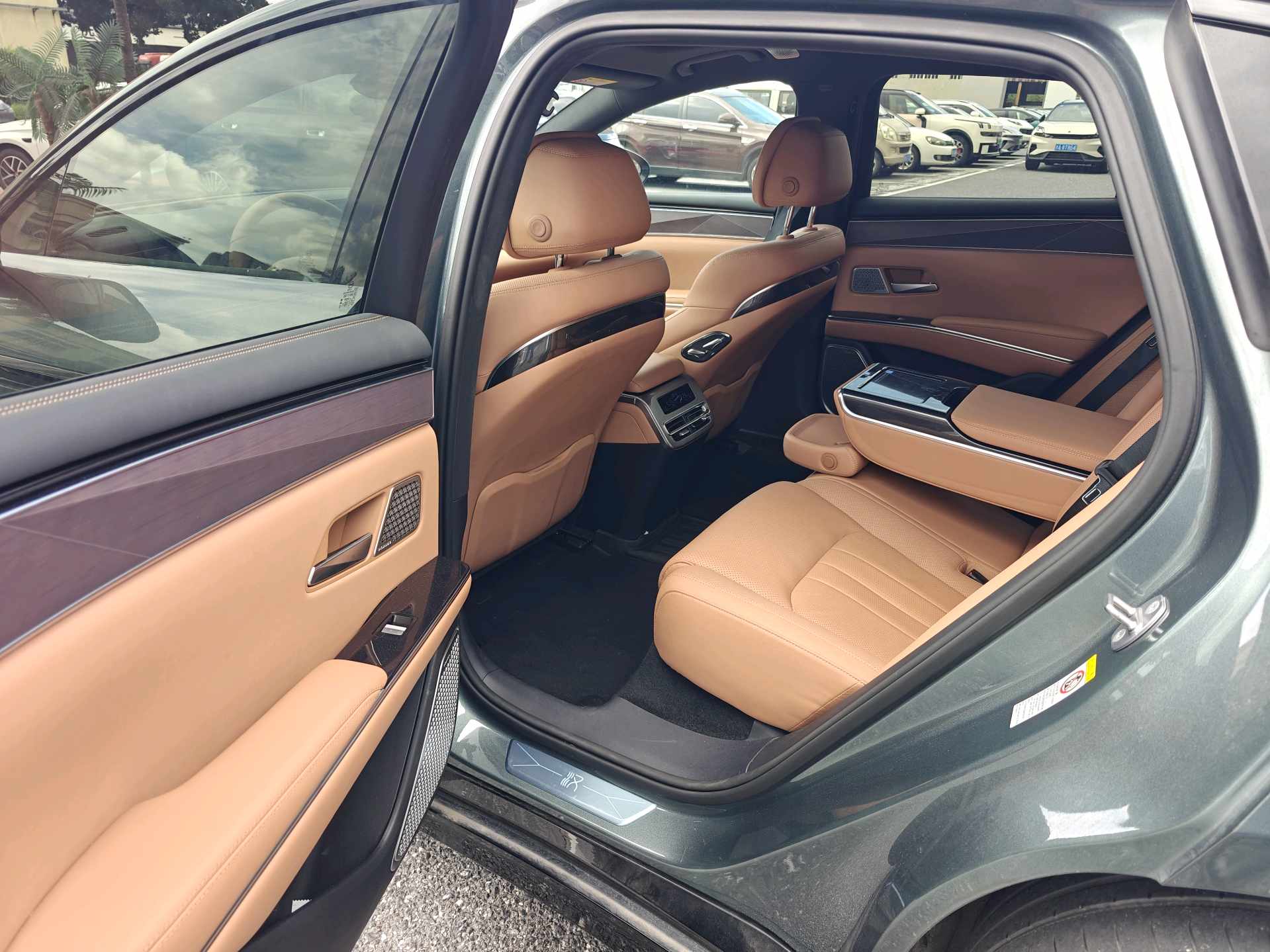 BYD HanL 2025 imagem de carro #4