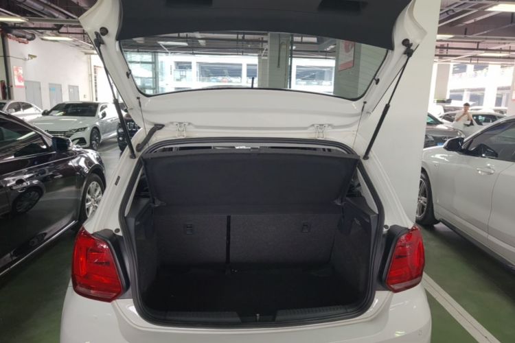 Volkswagen Polo 2017 #19 Volkswagen Polo 2017 car image #19