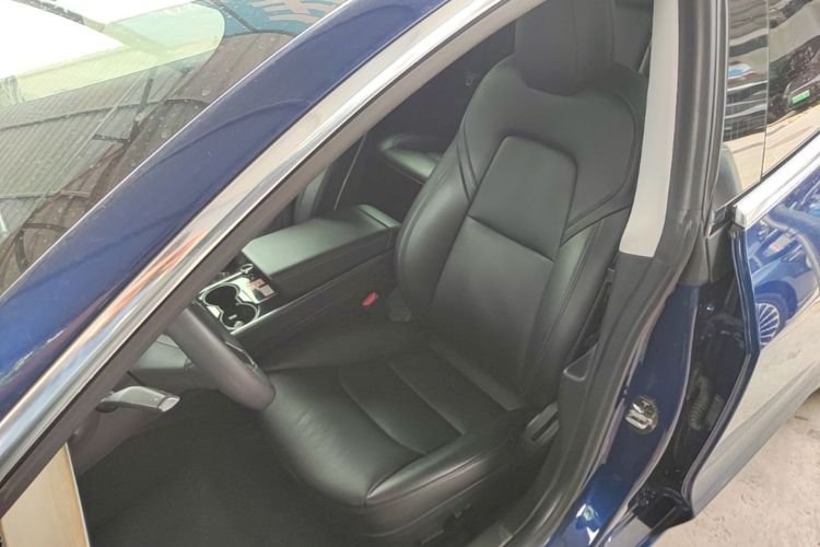 Tesla Model 3 2020 car image #15
