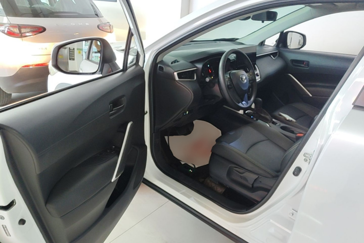 Toyota Corolla Cross 2023 image de voiture #16
