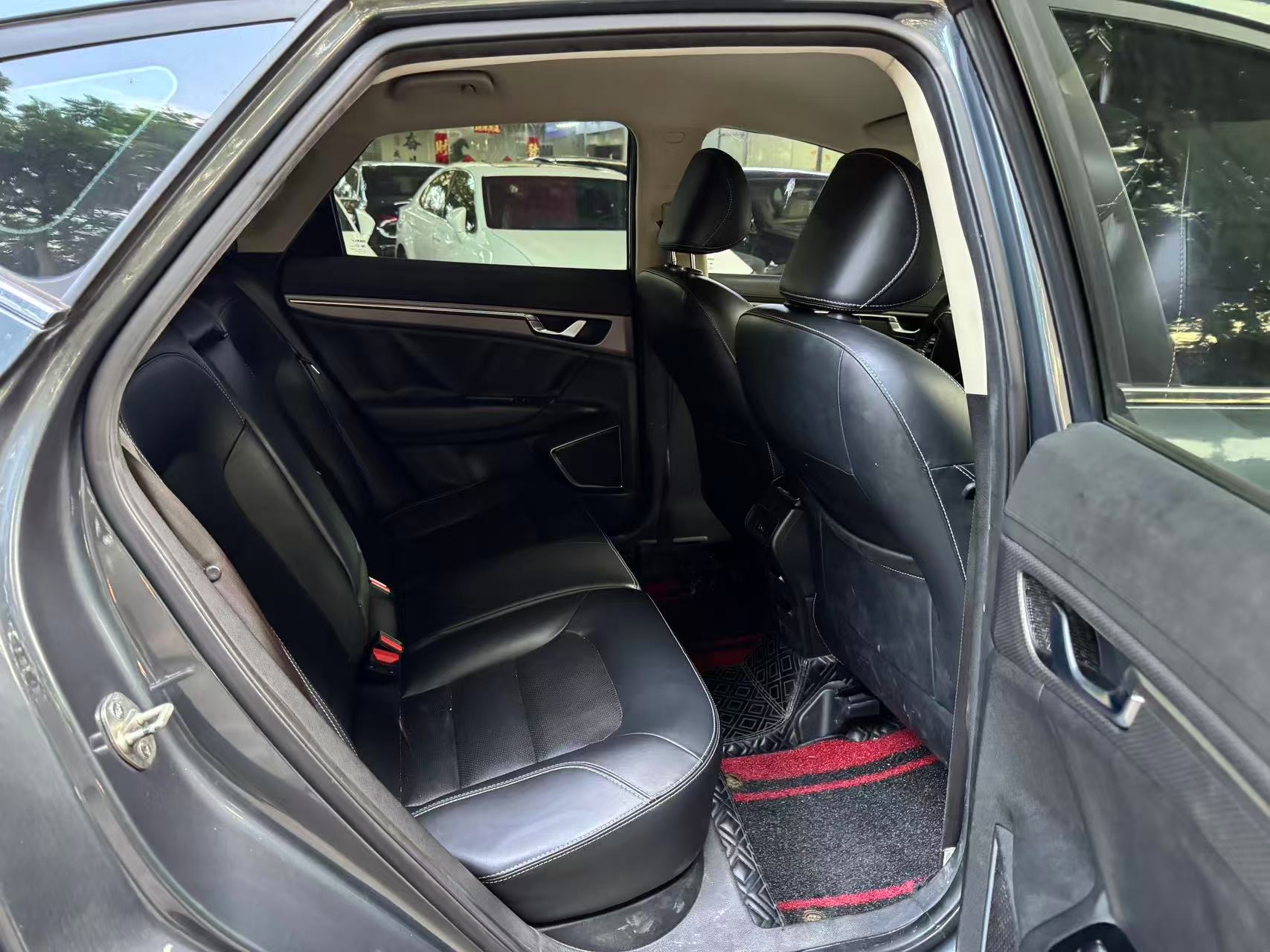 GEELY Emgrand GS 2017 car image #2