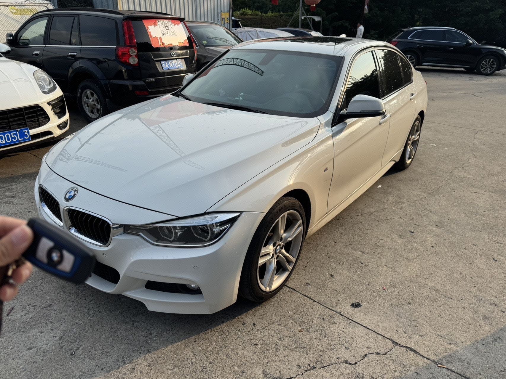 BMW 3 Series 2018 car image 