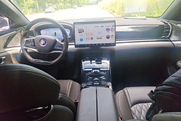 BYD Han 2022 car image #10