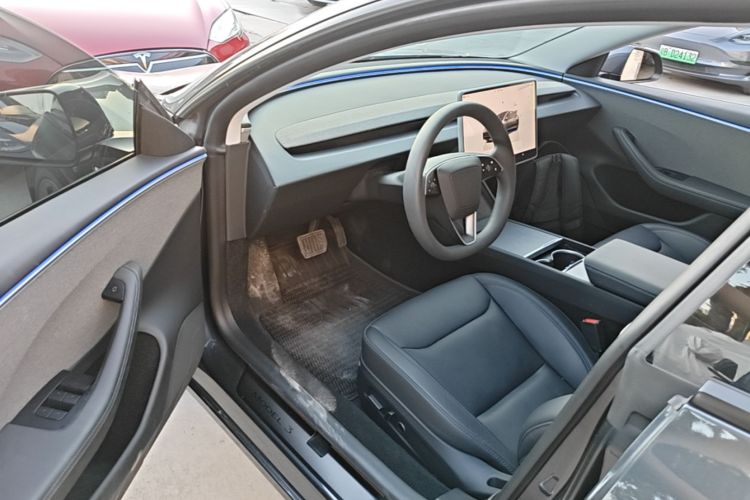 Tesla Model 3 2024 #16 Tesla Model 3 2024 car image #16
