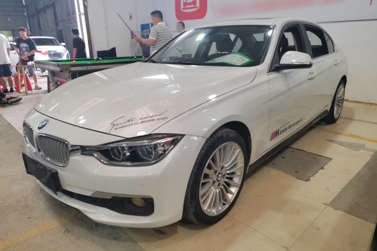 BMW 3 Series 2018 #2 BMW 3 Series 2018 car image #2
