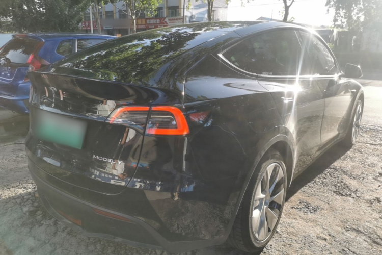 Tesla Model Y 2022 #7 Tesla Model Y 2022 car image #7