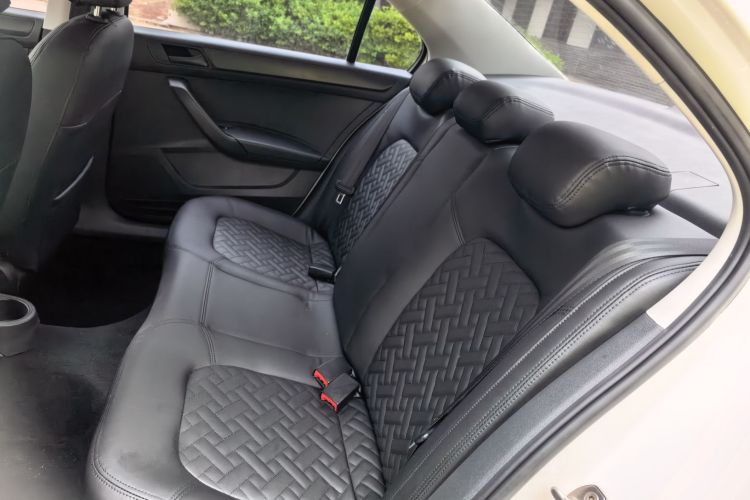 Volkswagen Santana 2019 car image #14