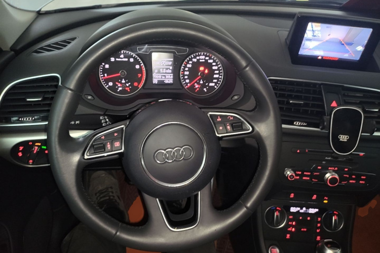 Audi Q3 2018 #11 Audi Q3 2018 car image #11