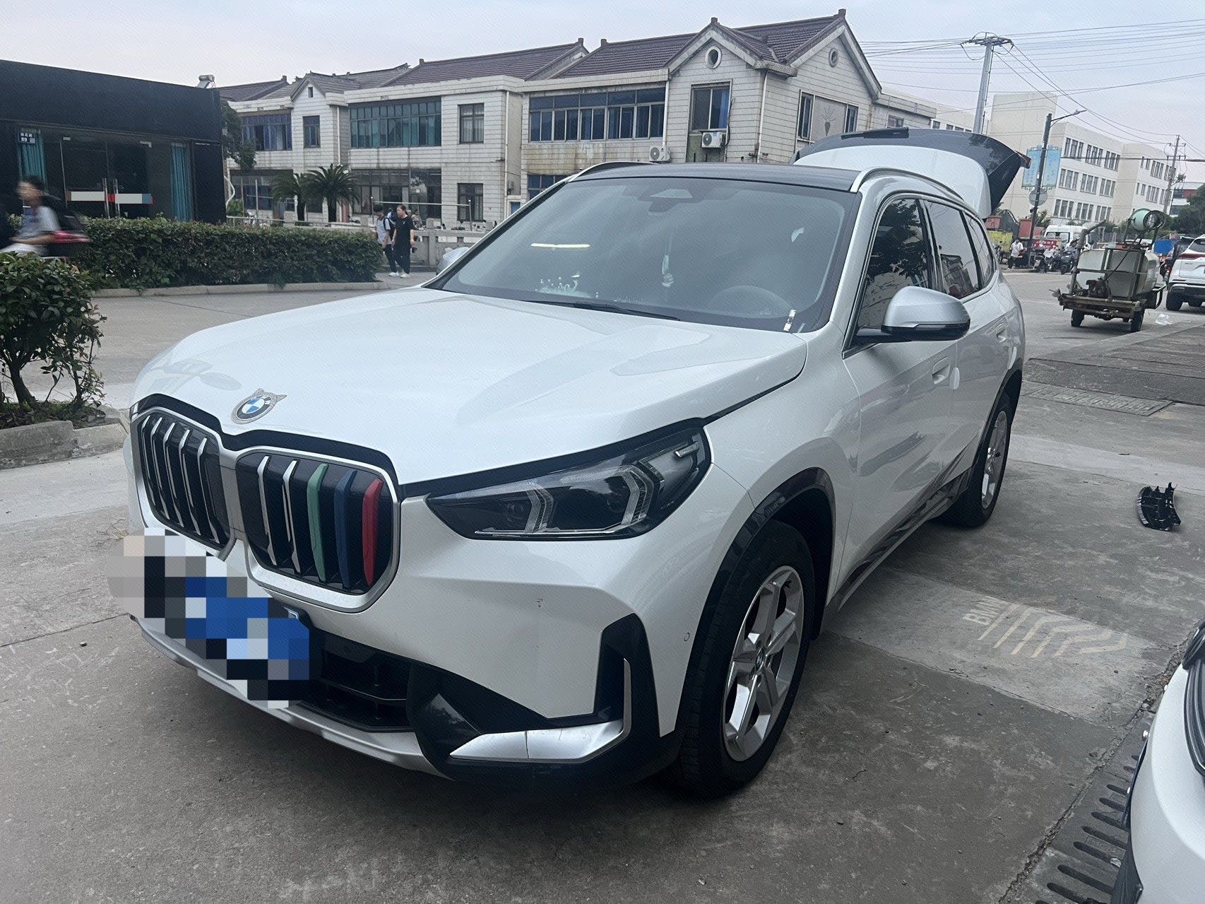 BMW X1 2024 car image 