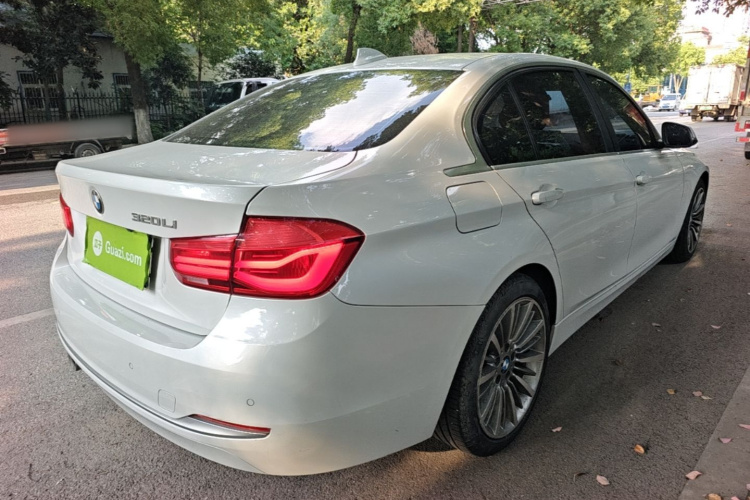 BMW 3 Series 2019 #7 BMW 3 Series 2019 car image #7