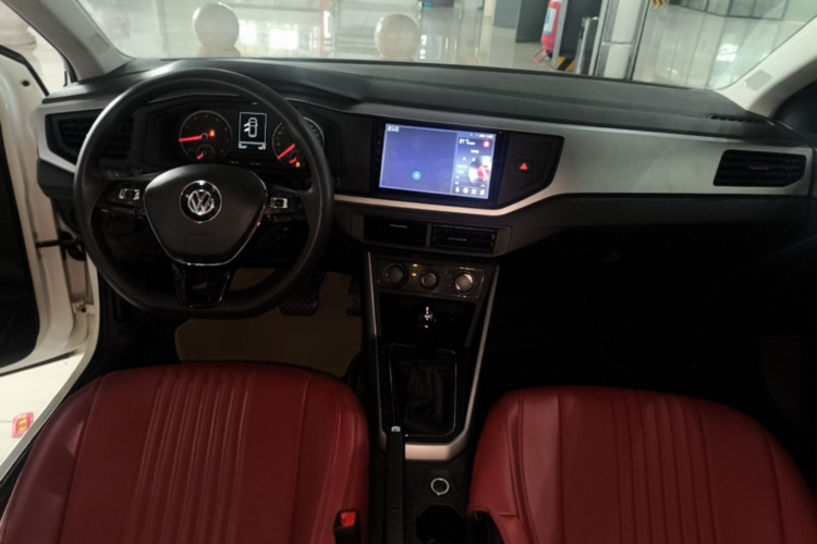 Volkswagen Polo 2020 car image #10
