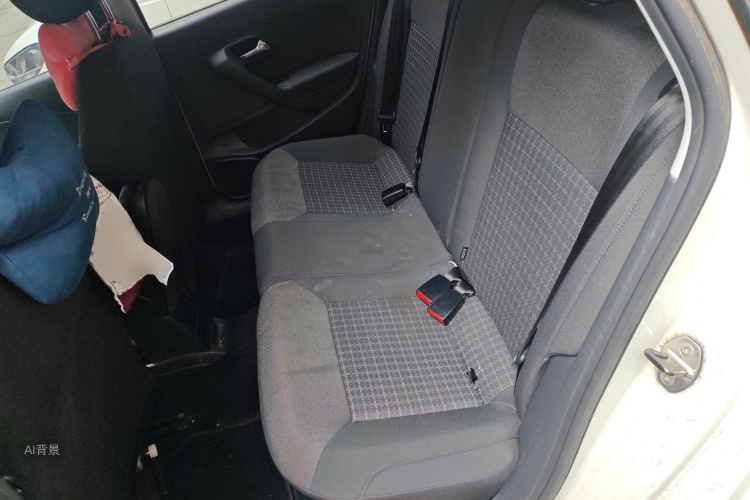 Volkswagen Polo 2015 صورة سيارة #19