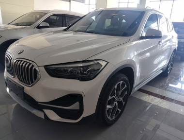 BMW X1 2020 BMW X1 2020 car image