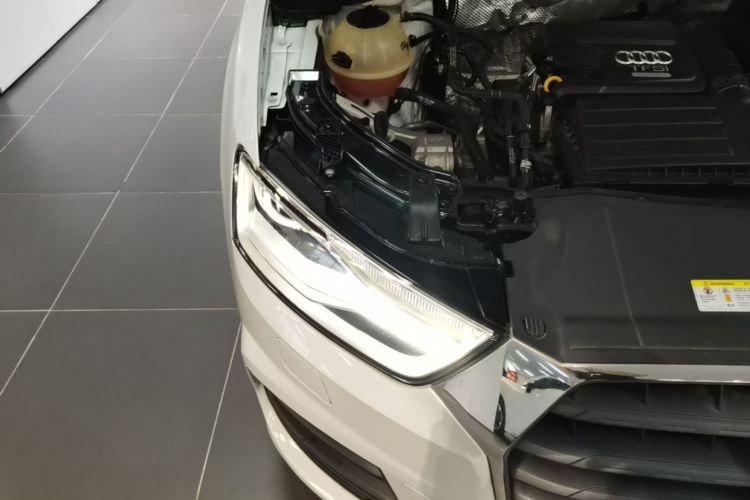 Audi Q3 2017 imagem de carro #8